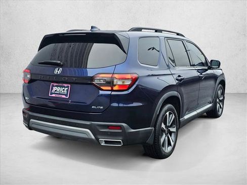 Used 2023 Honda Pilot Elite image 5