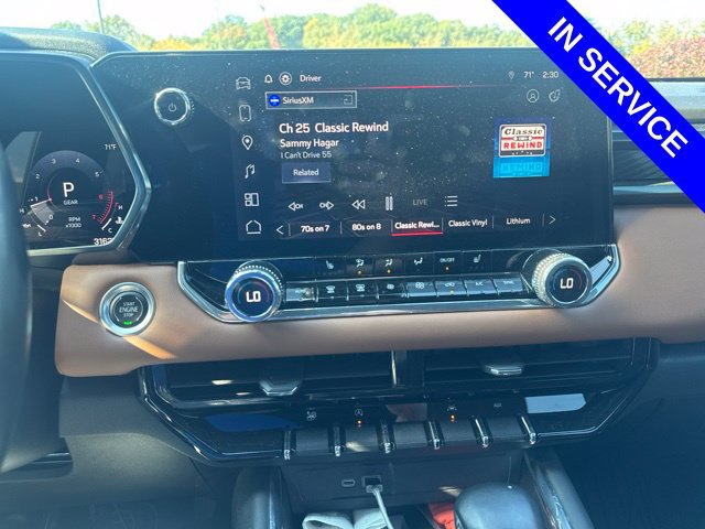 Used 2024 GMC Canyon AT4 w/ Canyon Safety Plus Package AWD/4WD image 10