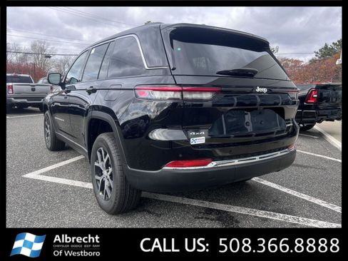 New 2025 Jeep Grand Cherokee Limited image 3