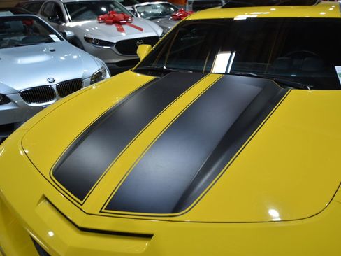Used 2010 Chevrolet Camaro SS w/ RS Package RWD image 4