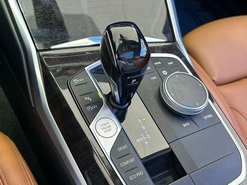 Used 2019 BMW 330i Sedan w/ Driving Assistance Package image 22