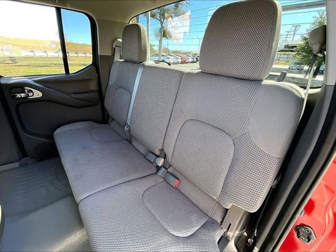 Used 2012 Nissan Frontier SV w/ SV Premium Utility Pkg image 20