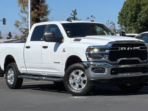 Used 2025 RAM 2500 Big Horn AWD/4WD image 2