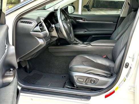 Used 2023 Toyota Camry XSE w/ Navigation Package FWD image 10