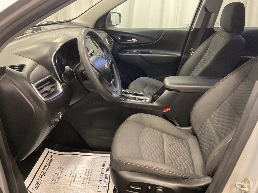 Used 2021 Chevrolet Equinox LT AWD/4WD image 4