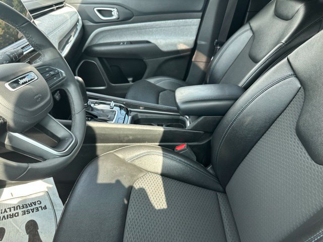 Used 2024 Jeep Compass Latitude AWD/4WD image 19