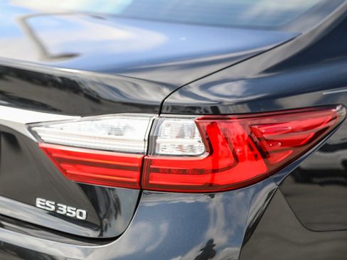 Used 2017 Lexus ES 350 FWD image 9