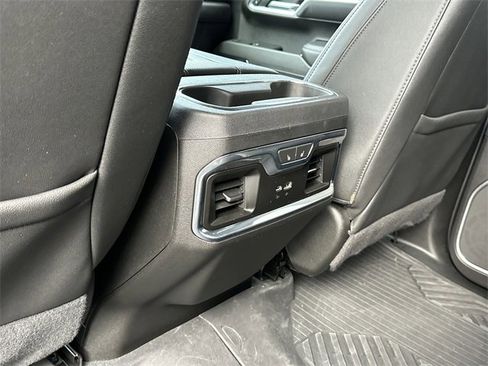 Used 2022 Chevrolet Silverado 1500 LTZ image 13