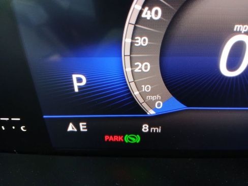 New 2026 Volkswagen Taos SE image 16