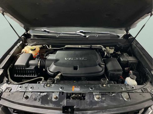 Used 2017 Chevrolet Colorado Z71 image 32