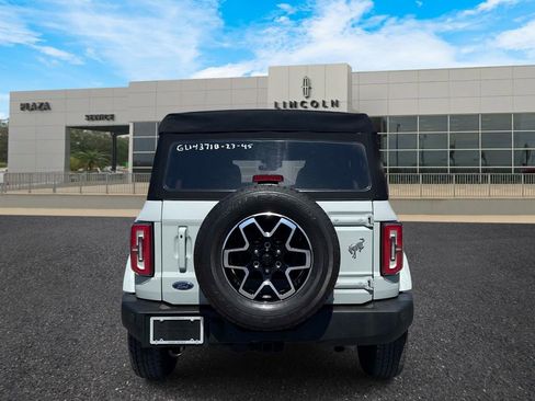 Used 2023 Ford Bronco 4-Door AWD/4WD image 4