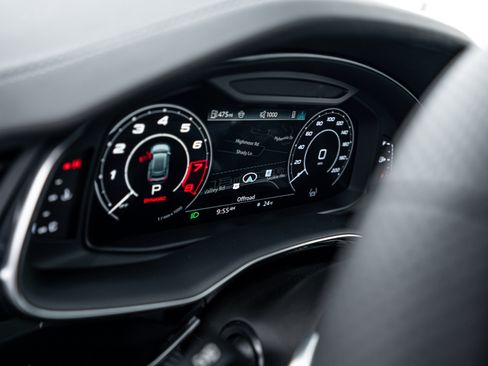 New 2026 Audi RS Q8 performance image 13