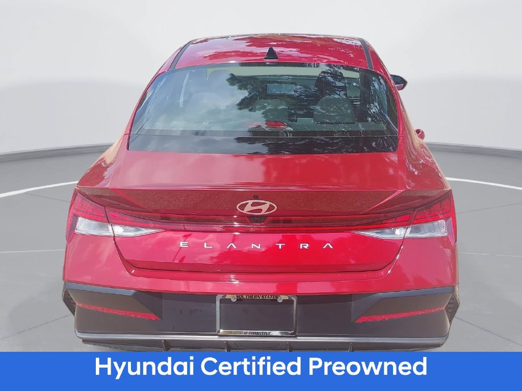 Certified 2025 Hyundai Elantra SEL FWD image 6