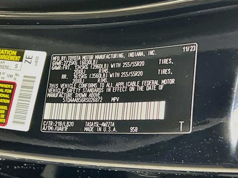 Used 2024 Toyota Grand Highlander AWD image 35