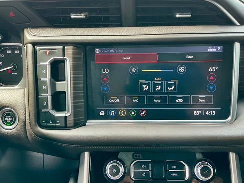 Used 2021 GMC Yukon XL Denali w/ Denali Premium Package AWD/4WD image 35