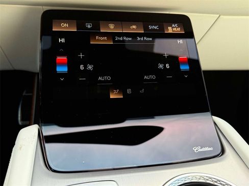 New 2026 Cadillac Vistiq Luxury image 16