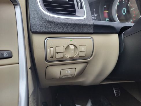 Used 2015 Volvo S60 T5 Premier image 17