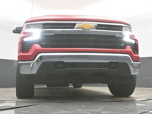 Used 2024 Chevrolet Silverado 1500 LT w/ Z71 Off-Road Package AWD/4WD image 40