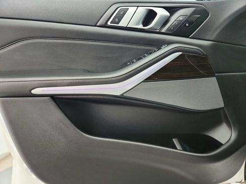 Used 2019 BMW X5 xDrive50i w/ M Sport Package AWD/4WD image 27