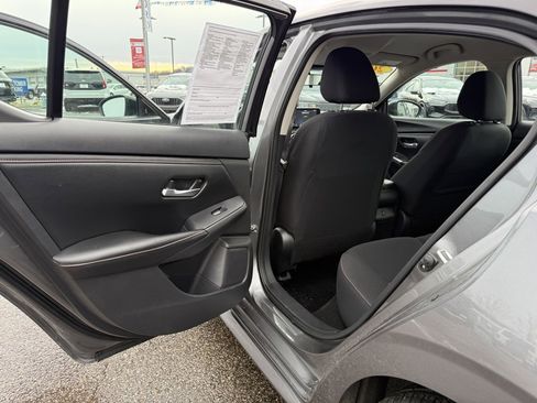 Used 2023 Nissan Sentra SR w/ Midnight Edition Package image 28