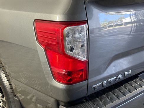 Used 2021 Nissan Titan SV w/ SV Convenience Package AWD/4WD image 36