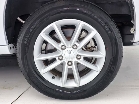 Used 2016 Dodge Grand Caravan SXT w/ UConnect Hands-Free Group image 30