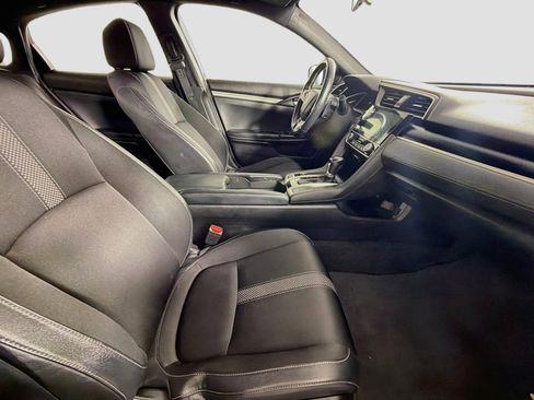 Used 2020 Honda Civic Sport image 28