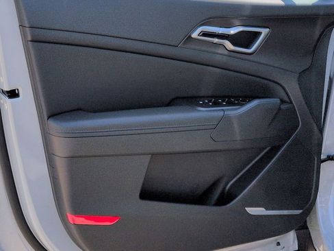 New 2026 Kia Sportage EX FWD image 23