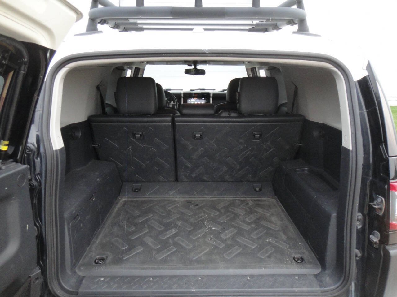 Used 2014 Toyota FJ Cruiser 2WD w/ Convenience Package image 32