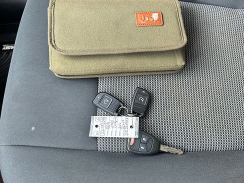 Used 2014 Jeep Compass Sport w/ Power Value Group image 18