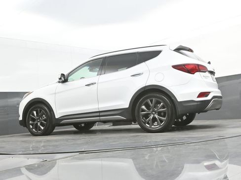 Used 2018 Hyundai Santa Fe Sport image 28