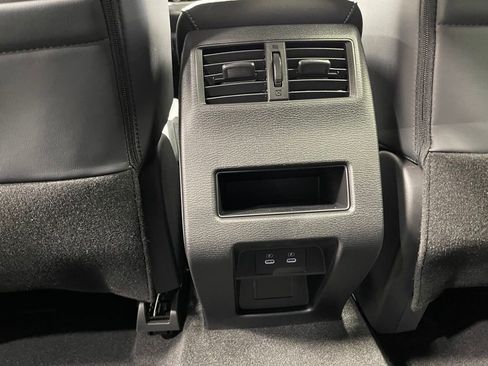 New 2025 Mitsubishi Outlander SE image 26