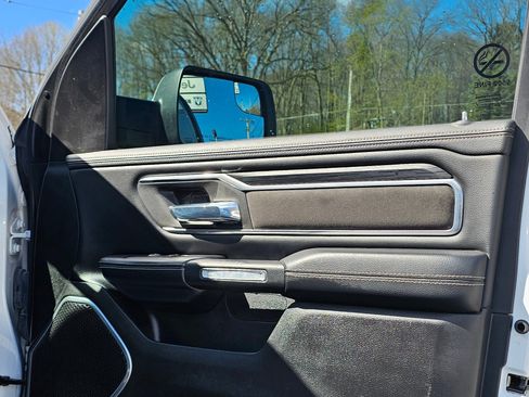Used 2023 RAM 1500 Laramie AWD/4WD image 6