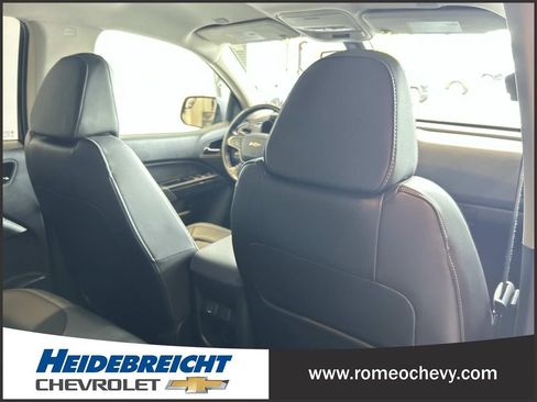 Used 2022 Chevrolet Colorado Z71 AWD/4WD image 31
