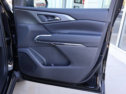 New 2026 Chevrolet Traverse LT w/ Driver Confidence Package FWD image 33