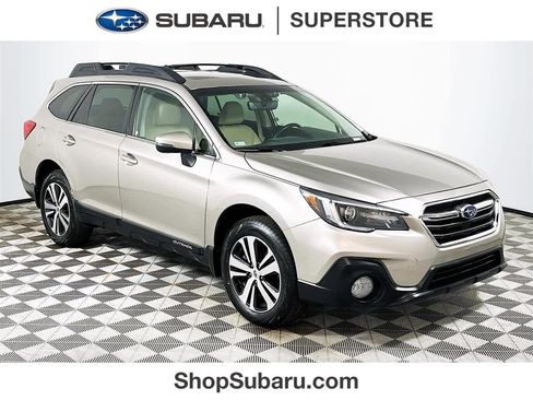 Used 2018 Subaru Outback 2.5i Limited image 1
