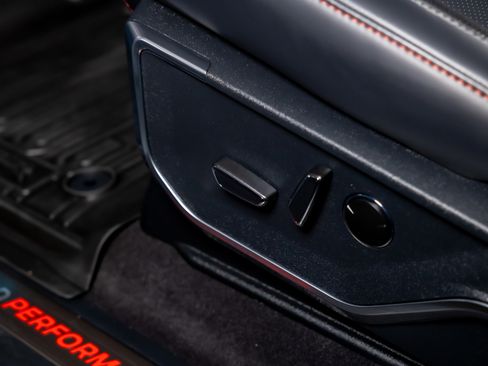 Used 2025 Ford F150 Raptor image 19