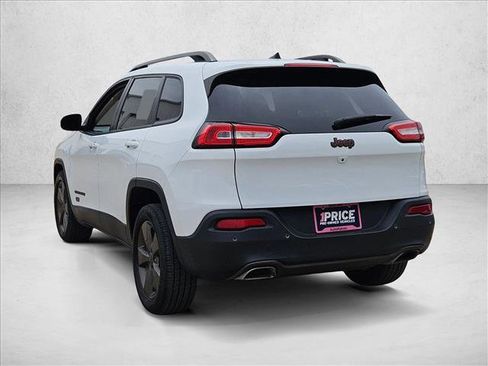 Used 2017 Jeep Cherokee 75th Anniversary FWD image 7