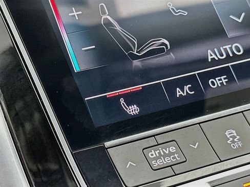 Used 2022 Audi Q7 2.0T Premium w/ Convenience Package AWD/4WD image 20