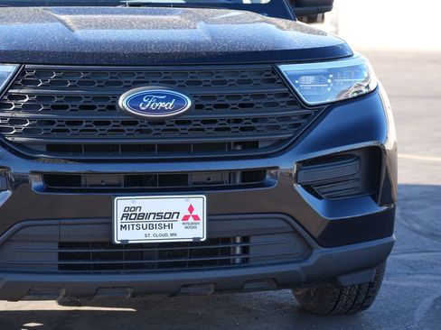 Used 2020 Ford Explorer 4WD w/ Class III Trailer Tow Package image 9