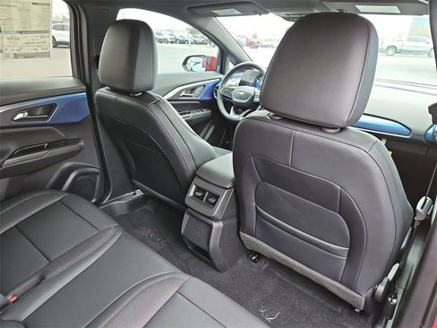 New 2026 Chevrolet Equinox EV LT image 13