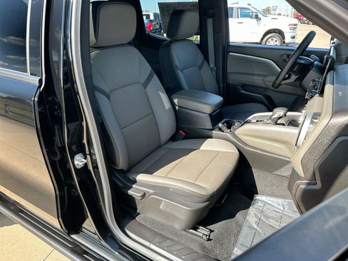 Used 2025 Chevrolet Colorado ZR2 image 27