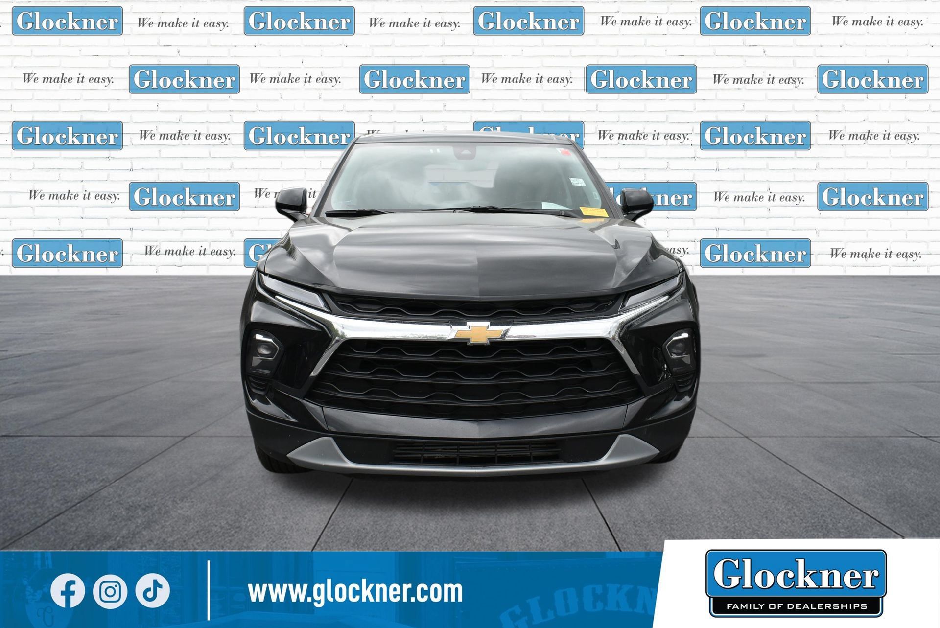 Used 2025 Chevrolet Blazer LT AWD/4WD image 2