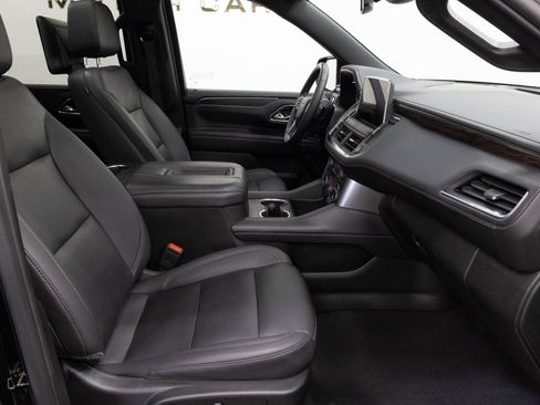 Used 2023 Chevrolet Suburban Z71 w/ Z71 Off-Road Package image 20