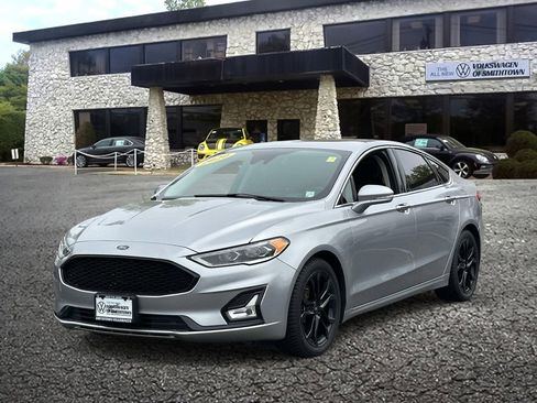 Used 2020 Ford Fusion Titanium FWD image 2