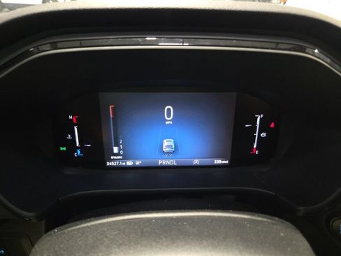 Used 2025 Ford Escape ST-Line AWD/4WD image 2