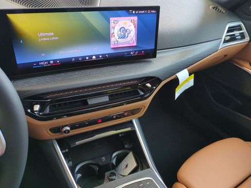 Certified 2026 BMW 330i Sedan w/ M Sport Package RWD image 28