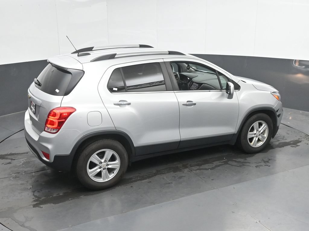 Used 2020 Chevrolet Trax LT w/ LT Convenience Package FWD image 31