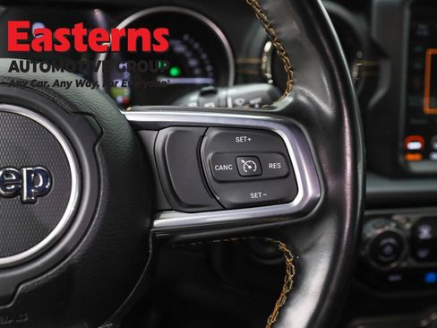 Used 2022 Jeep Wrangler Unlimited Sahara image 16