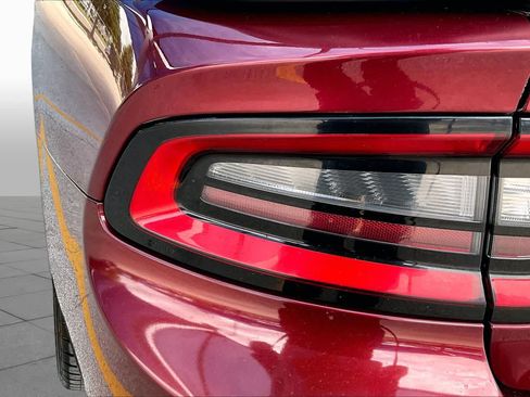 Used 2019 Dodge Charger SXT w/ Blacktop Package RWD image 29